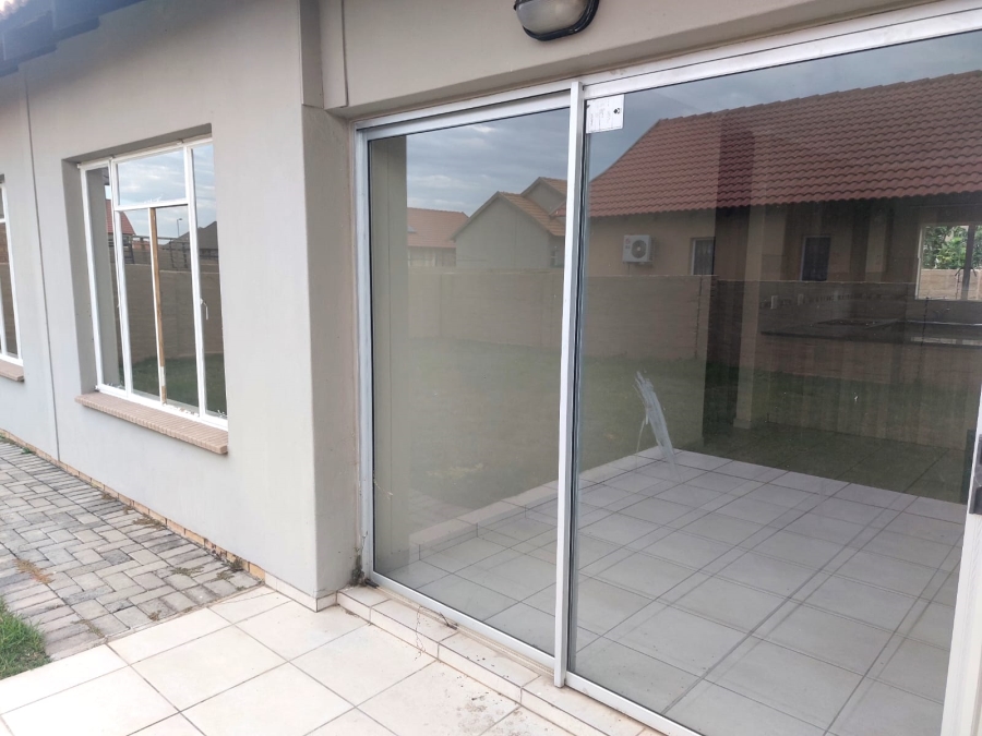 3 Bedroom Property for Sale in Waterkloof Hill Estate North West